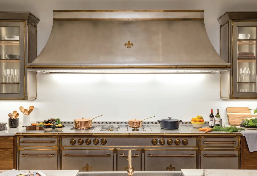 L’Atelier Paris Haute Design introduces three new kitchen designs, arming clients with Michelin-tier cooking equipment.