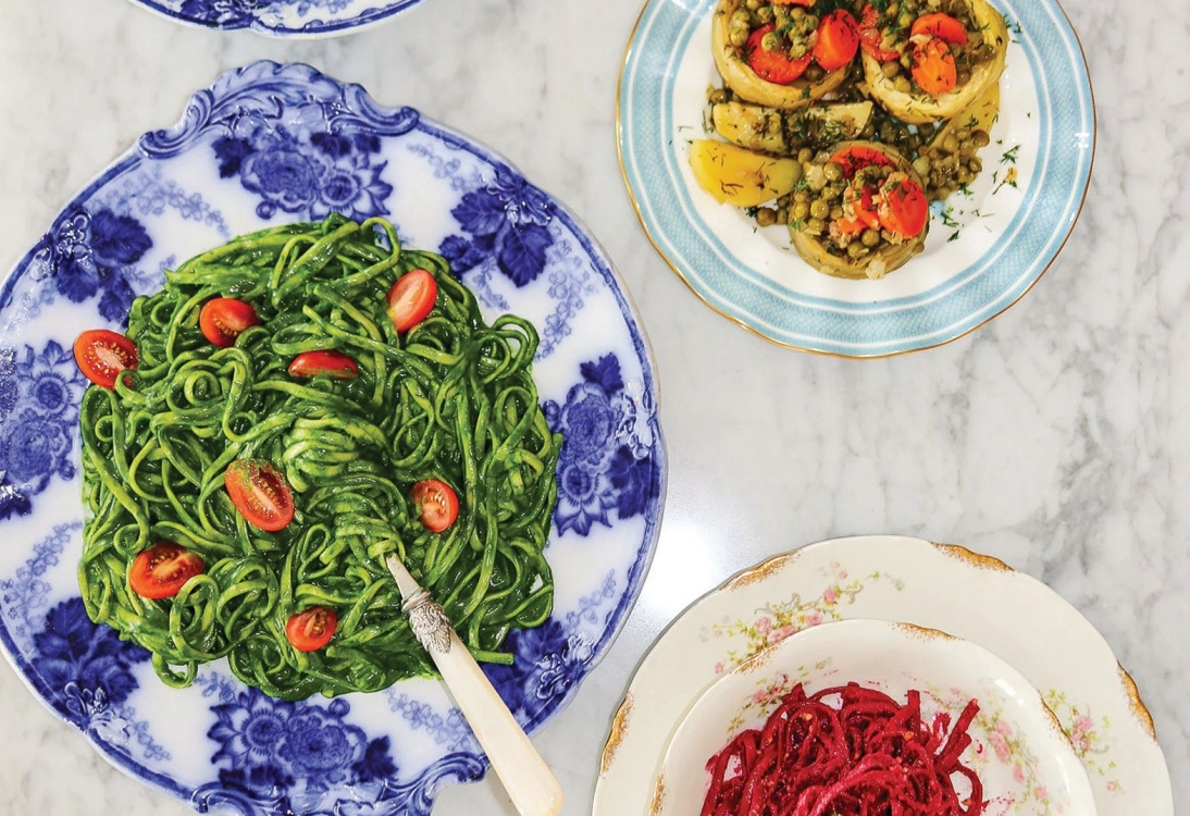 In addition to its greek extra-virgin olive oil, Fancy Peasant adds a holiday gift box and Greek mountain oregano blend to its lineup.