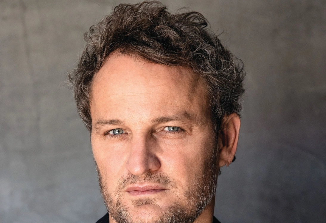 Jason Clarke Talks Becoming Jerry West in HBO Series 'Winning Time: The Rise of the Lakers Dynasty'