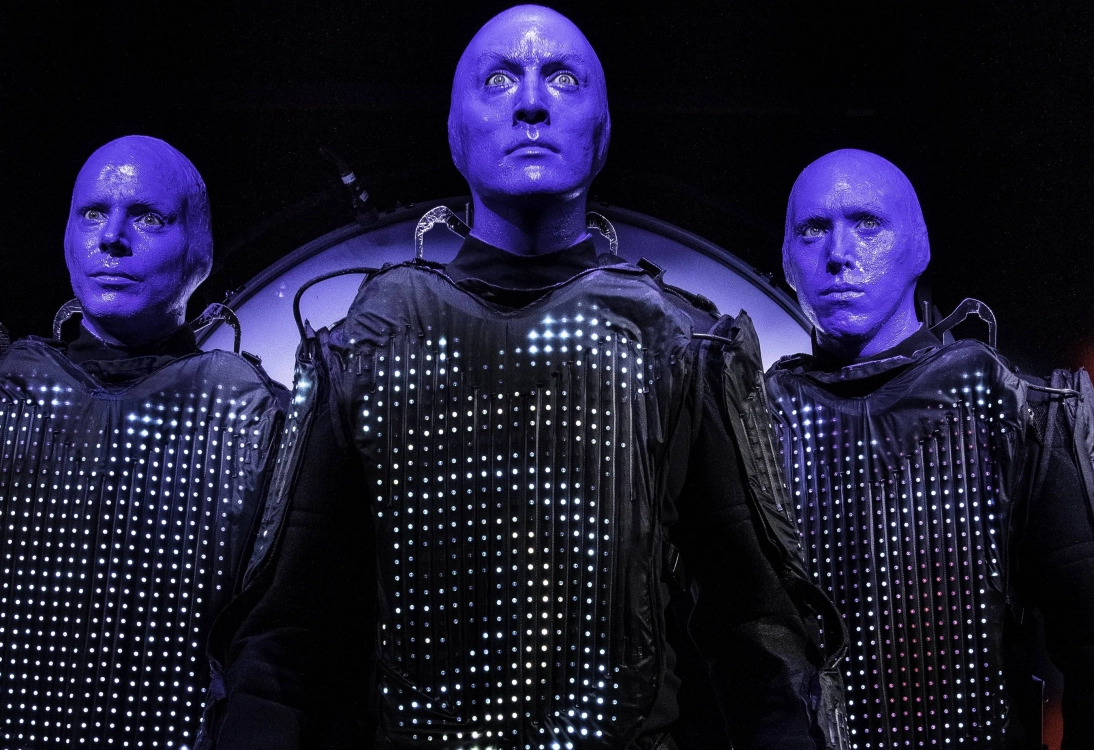 dress code for blue man group Group's LED Suits Transform Las Vegas Show Breakfast at Tiffany's 💙✨💎 Body-fit-fuller-bust COLOR:PUNCH