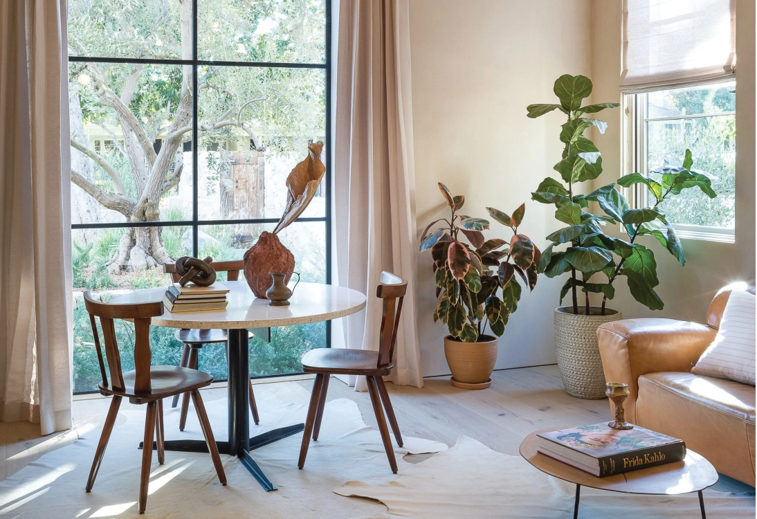 Rob Diaz, Anastasia Ratia and Sarah Brady incorporate rich surfaces and unique details into a ground-up Studio City home that seamlessly marries the old and the new.