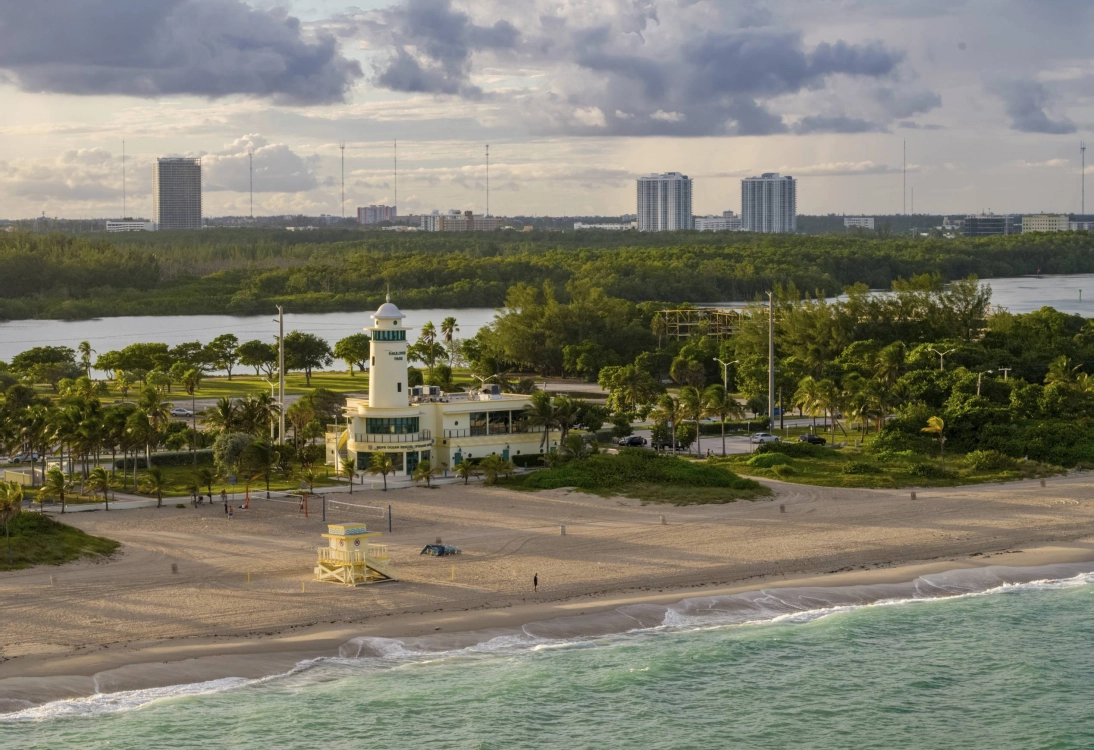 Whether spending time with your family, getting some sun or going for a run, here's our list of the best parks to visit in Miami.