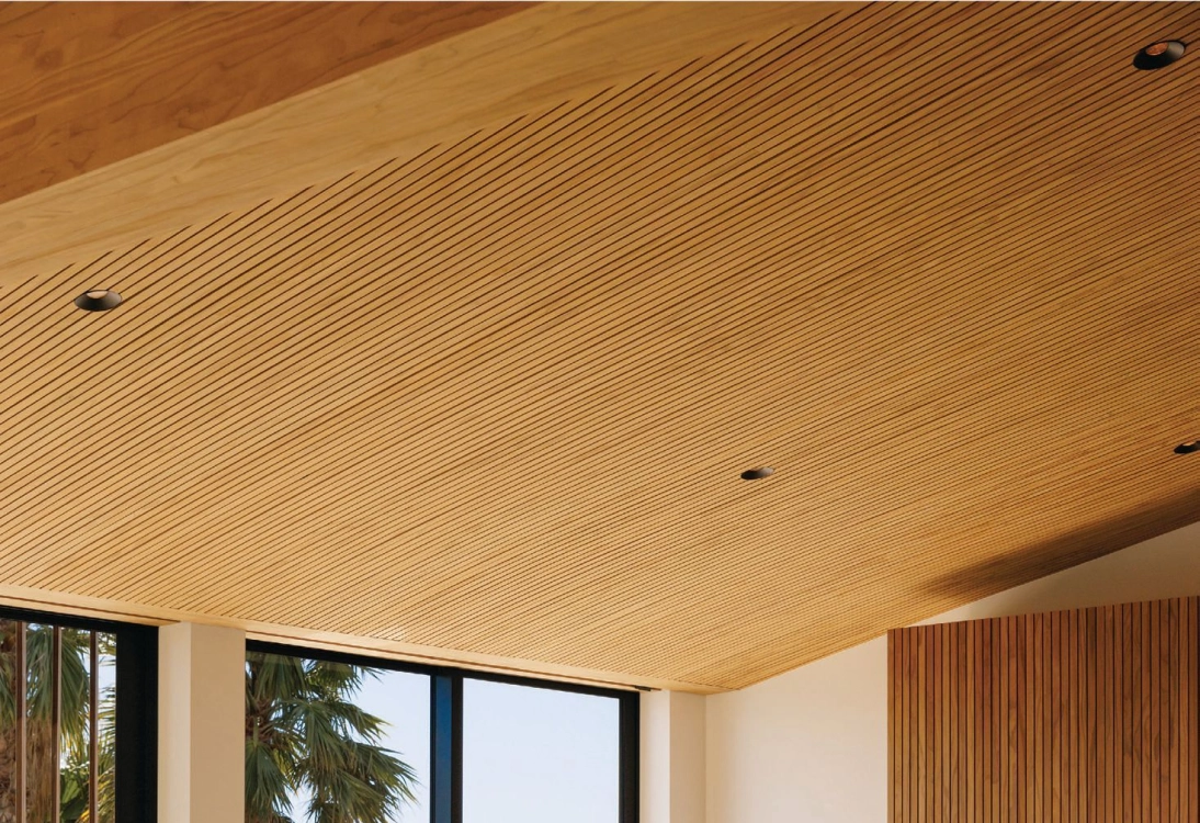 SOPHIE GOINEAU CREATES A STRIKINGLY BEAUTIFUL ORGANIC MODERN RETREAT ON A STEEP CLIFFSIDE ABOVE THE PACIFIC.