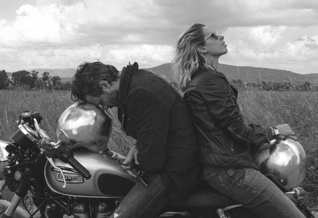 BRUNELLO CUCINELLI サイドモニーレボール装飾 カットソー Brunello Cucinelli's Road to Solomeo: A Luxury Collection