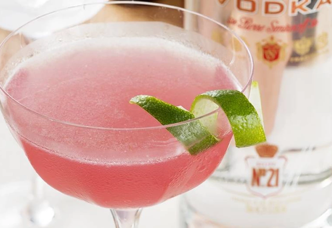 Here are three cocktail recipes by Smirnoff that will be served at the 2024 Grammy Awards where Taylor Swift, SZA and more stars will be.