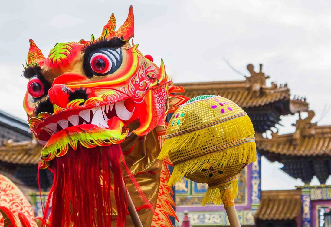 07★美品★CNY NYC★c-n-y.nyc★HD NYCロゴプリントフーディー★LQQK STUDIO★min-nano★ブラック★L 1,332 Chinese New Year Parade Nyc Stock Photos, High-Res Pictures