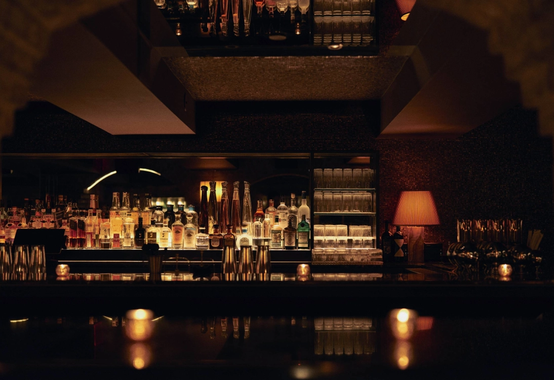 BOND Hospitality is at it again with the reopening of Submercer, the ‘90s hot spot that is officially back and better than ever.