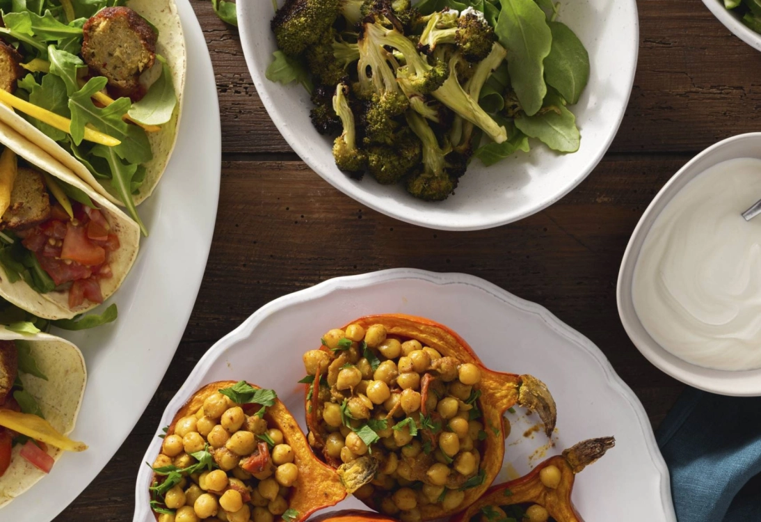 Top 8 Vegan YouTubers: Easy Plant-Based Recipes & Tips