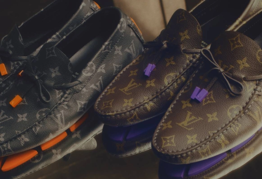 スニーカー LOUIS VUITTON bicolor driving shoes Virgil Abloh's LV Moccasins: Bold Colors, Timeless Style