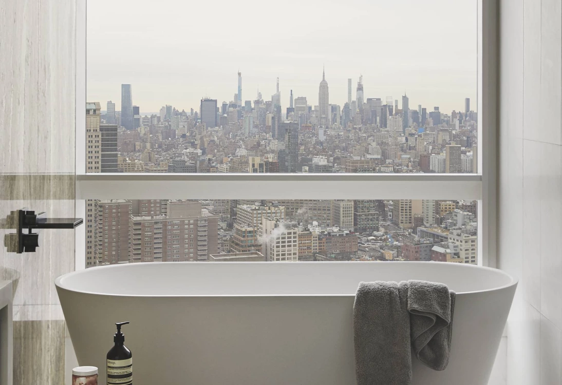 Lucy Harris Harmonizes Neutral & Vibrant in Tribeca Design
