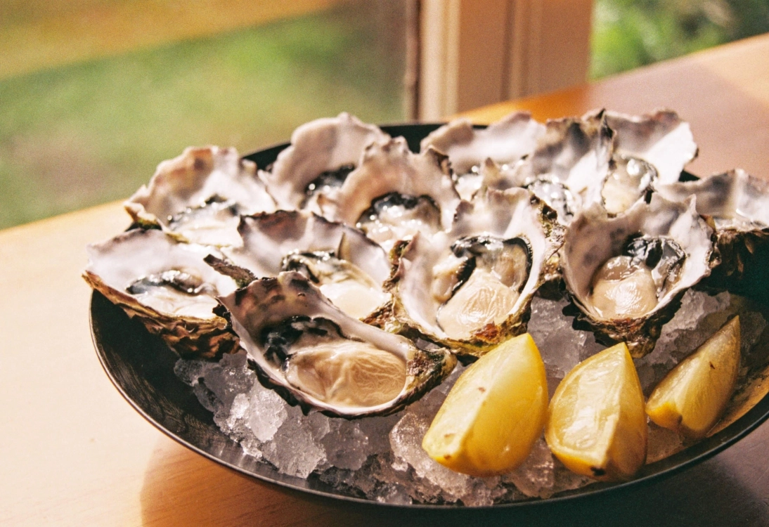 On the East End, the world is your oyster. Whether you like them plain, with vinegar, or cocktail sauce, these oysters will satisfy your seafood cravings.