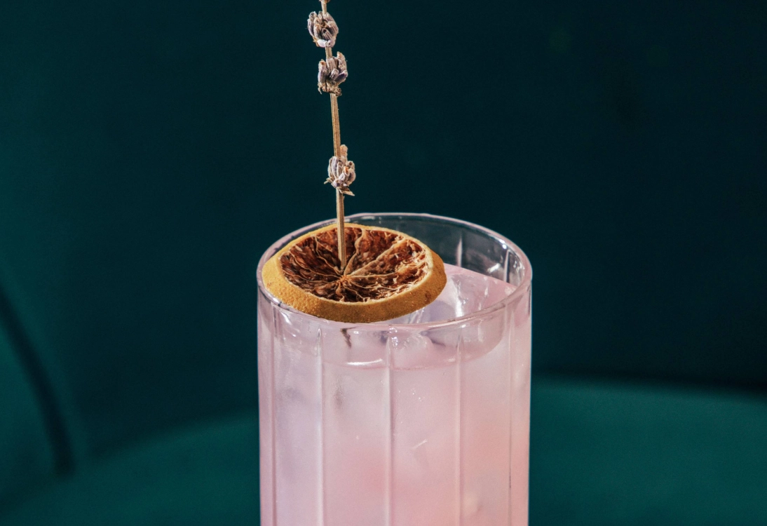 Carbon Beach Club, Belle's Beach House, Casa Madera, Thunderbolt and more Los Angeles bars and restaurants are serving great mocktails.