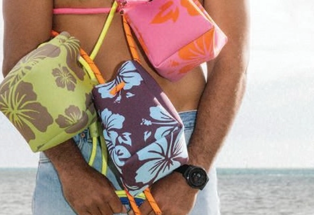 Las Olitas: Trendy Neoprene Bags Inspired by Hawaii