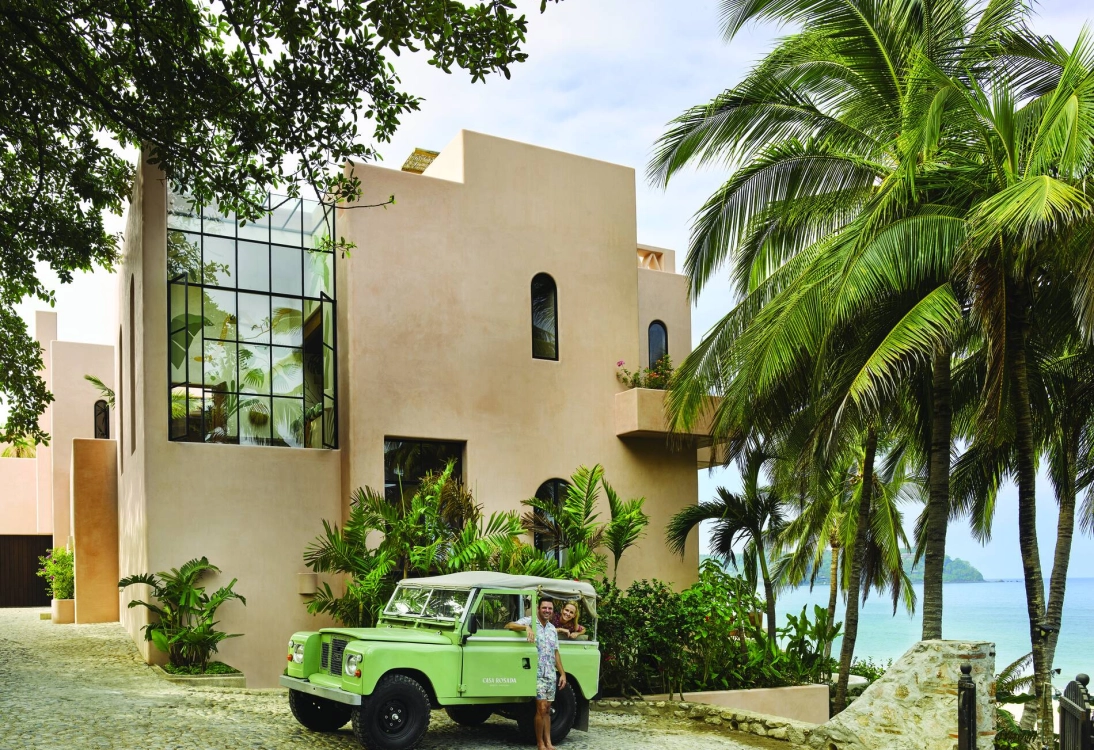 SummerThorntonDesign-ShotByAnnieSchlechter-CasaRosada-ExteriorWithST-1