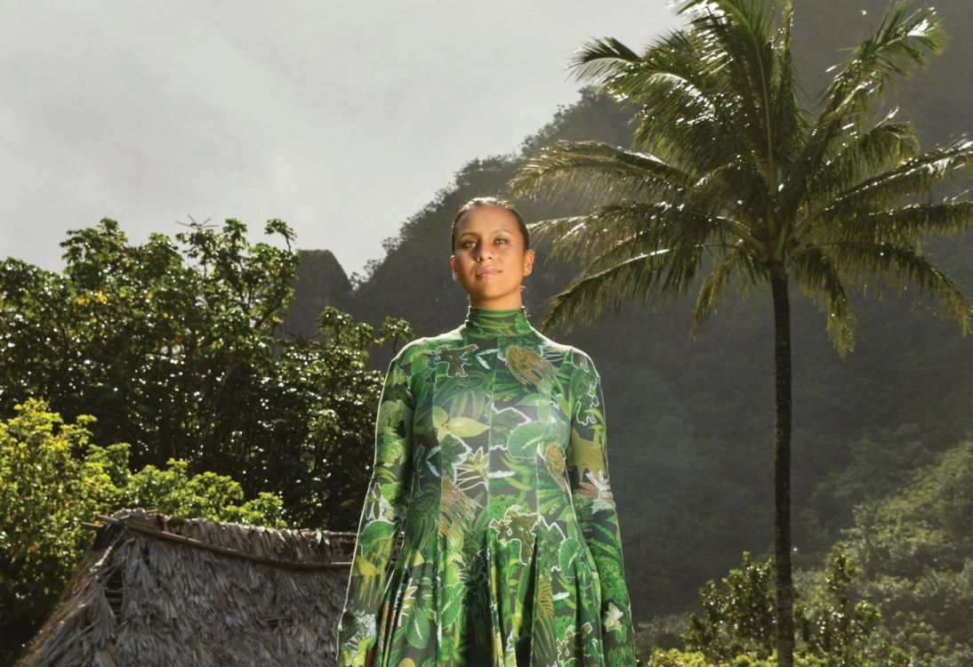 hawaii dress designers Hawaii Designer's Gown Inspired by 'The Chronicles of Narnia'