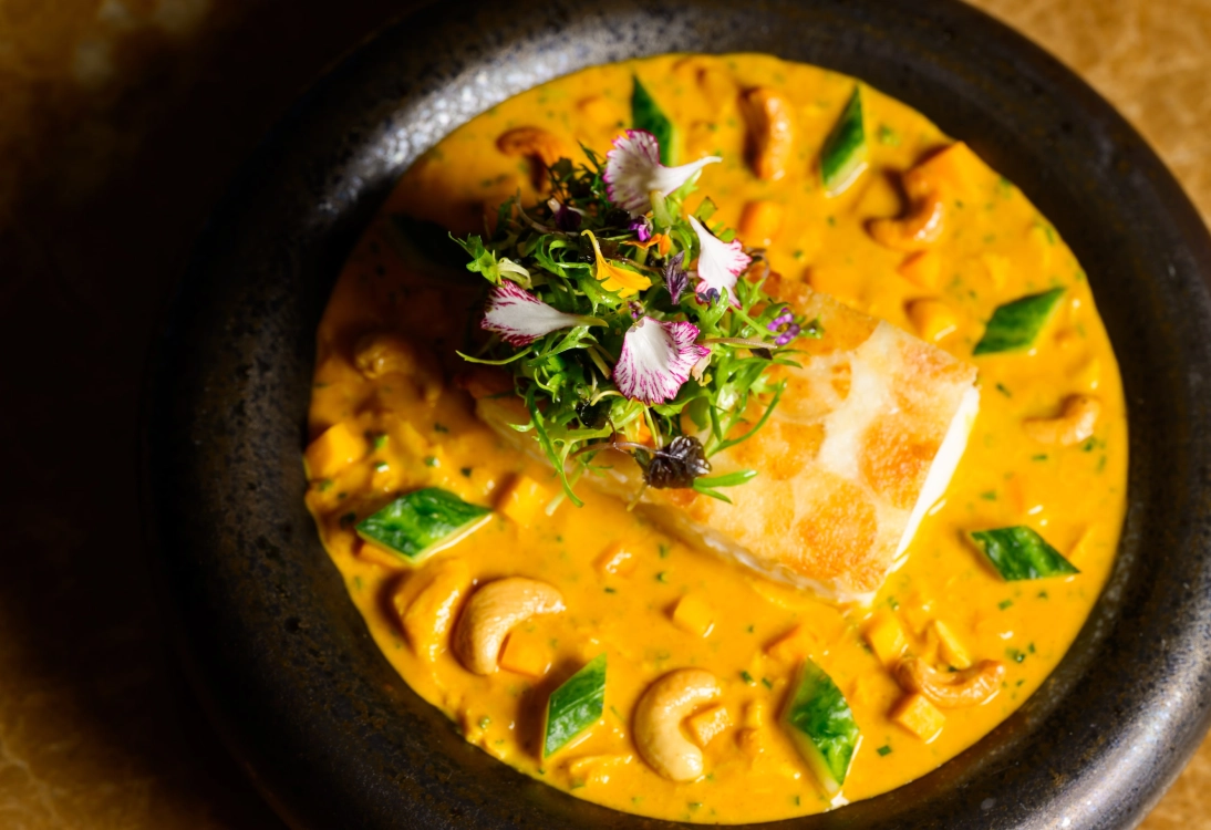 Nestled in the heart of Miami Beach’s iconic Lincoln Road, Oro Miami redefines fine dining by offering an unparalleled gastronomic experience that blends sophistication with bold, innovative flavors.