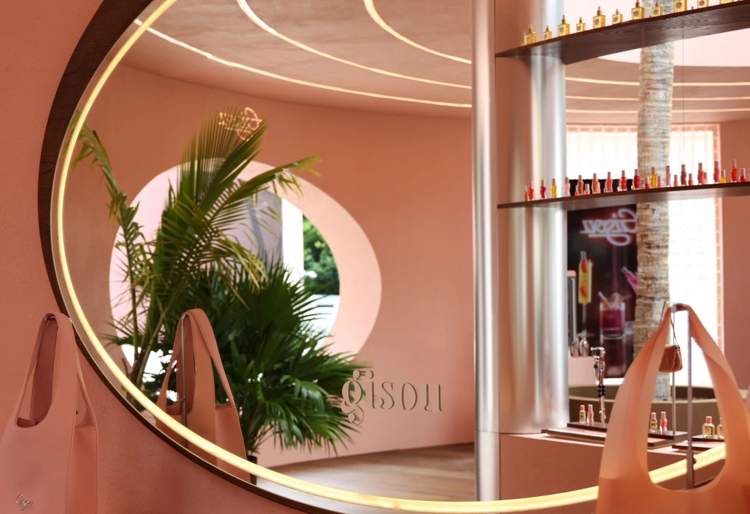 Gisou's Epic Miami Pop-Up: Honey-Infused Lip Oils