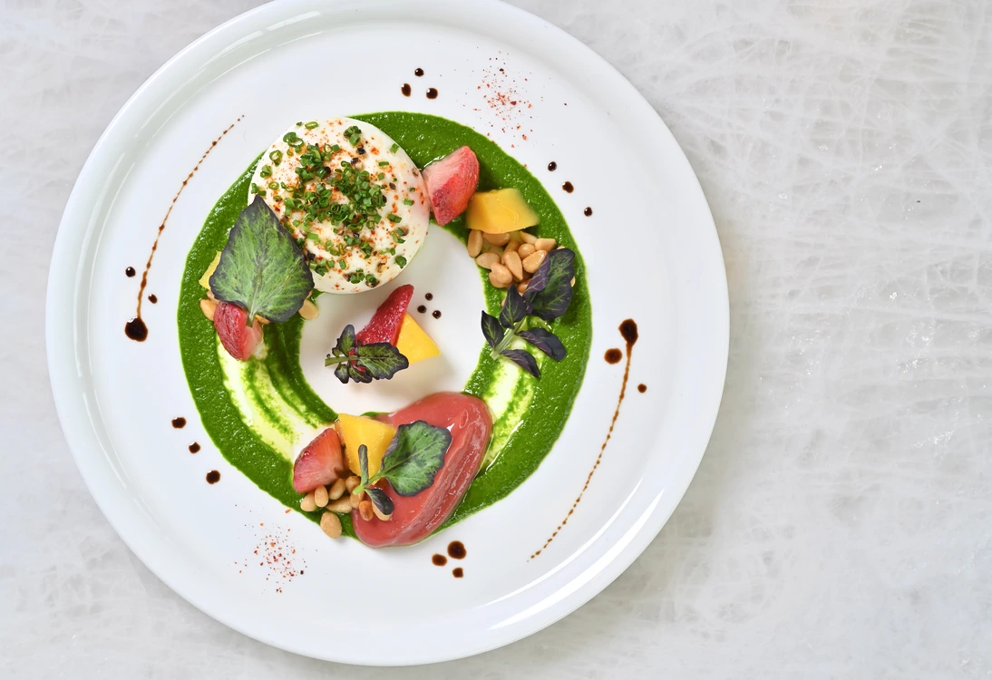 Burrata__pickled_strawberries__rhubarb_-_Le_Jardinier