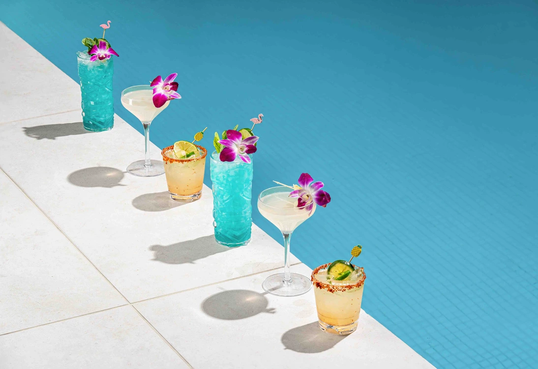 Spritz_Cocktails-Beach_Cruiser-Blue_Calypso-Coming_In_Hot_KeyLimePhoto_448