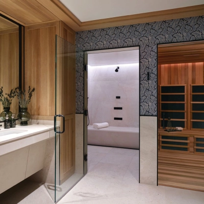 Supermodel Amber Valletta in Moncler Grenoble jacket in mouliné wool and long-haired shearling, cargo pants in mouliné wool, crewneck sweater in alpaca wool blend and down-filled gloves in shiny nylon laqué, moncler.com Photo by MARIO SORRENTI