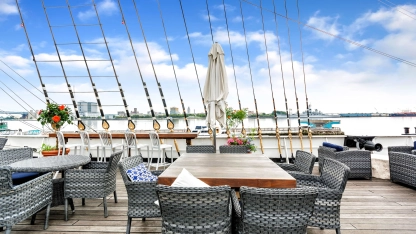 From fresh seafood to inventive cocktails at the riverfront, find beautiful views and delicious eats at the top waterfront restaurants in Greater Philadelphia.