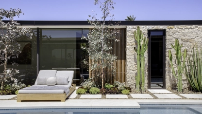 A masterful collaboration between Table Thirty Three, Laidlaw Schultz Architecture and DiVita Builders transformed this Laguna Beach residence into a timeless indoor-outdoor sanctuary.