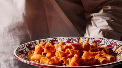 CARBONE_Spicy_Vodka_Rigatoni__PC__Nico_Shinco_