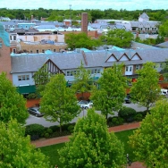 Here's everything you need to know about Lake Forest on Chicago's North Shore.