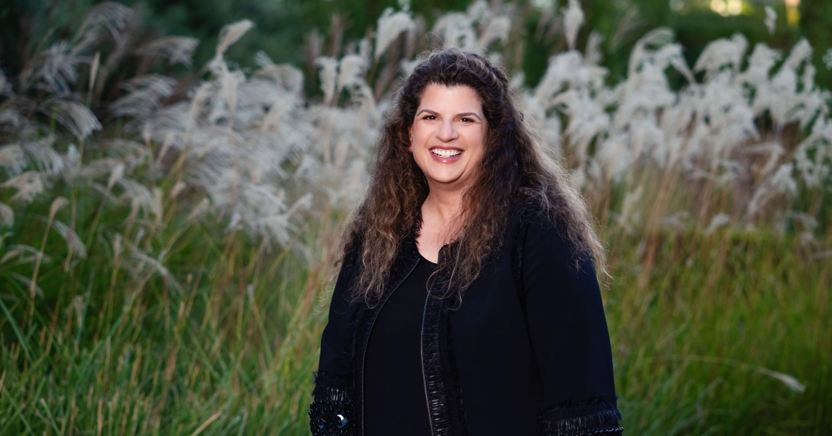 Amy Wender Amy Wender: Championing Youth through Holiday Heroes