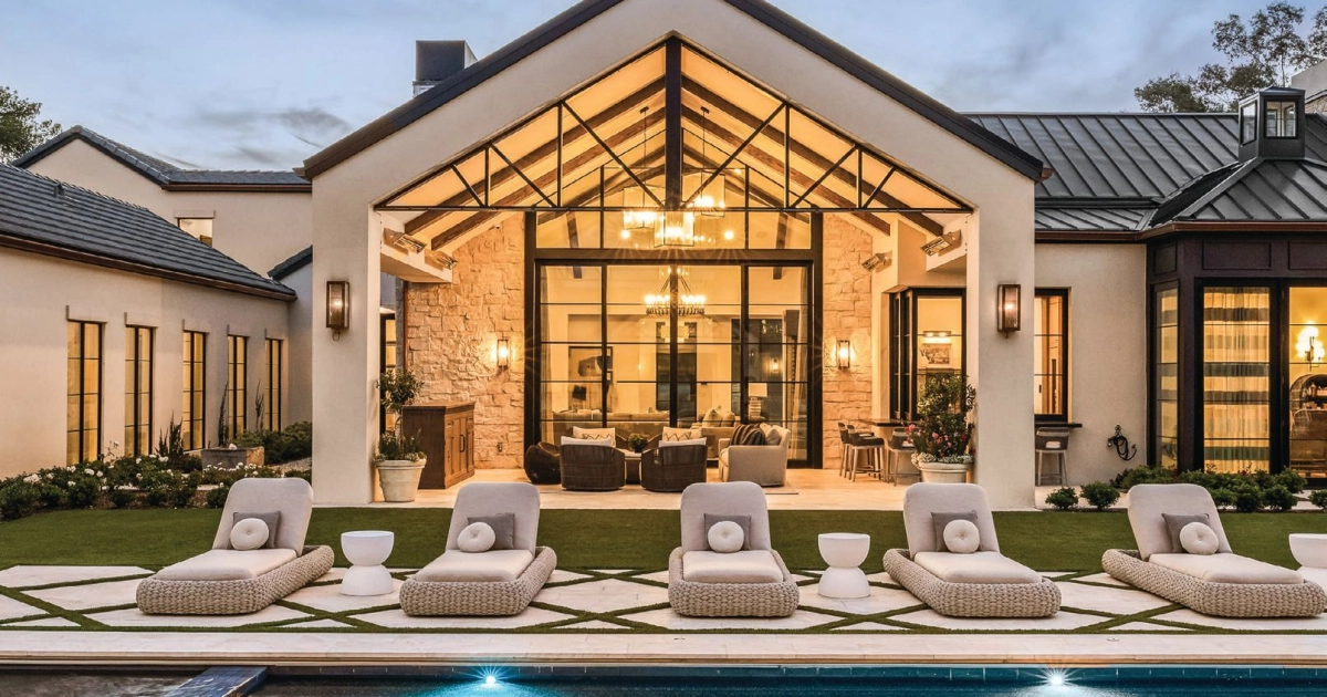 2025 Arizona Outdoor Space: Luxury & Elegance Revealed
