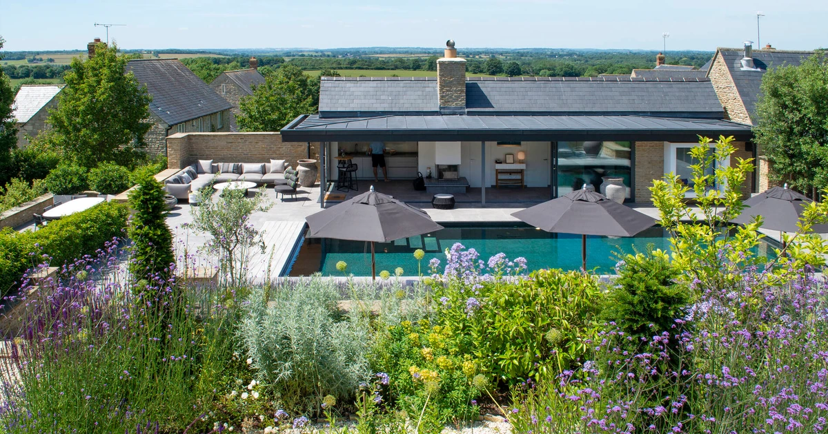 Luxury UK Getaways: Cotswolds Farmhouse & London Townhome