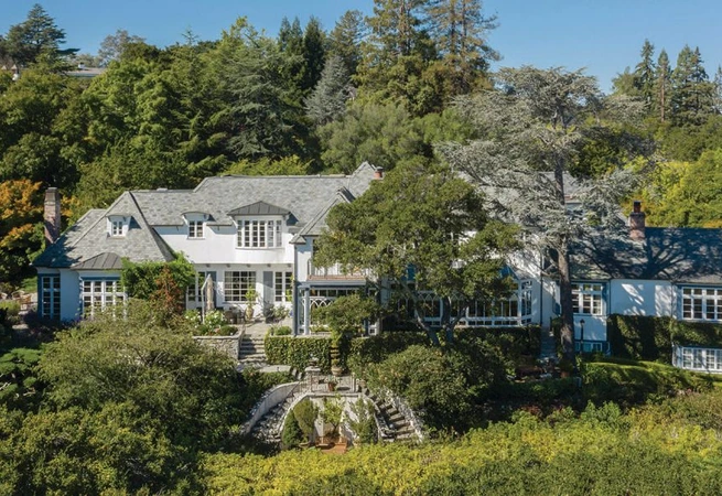 These palatial abodes are some of the hottest on the market right now in the Bay Area. Check them out here.