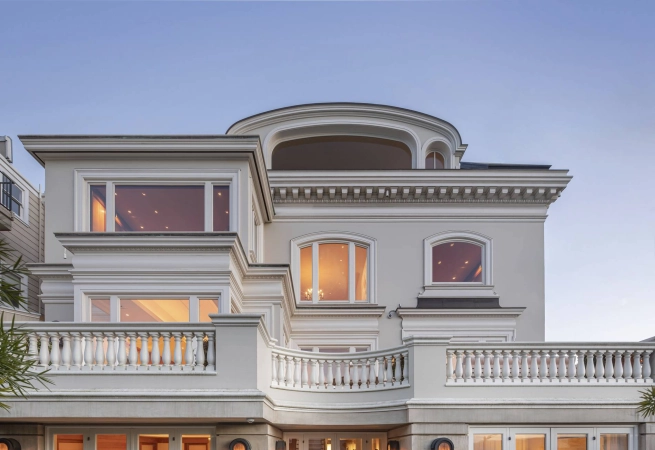 From heated lanais to cantilevered viewing decks, these serene homes will have you living your best life.