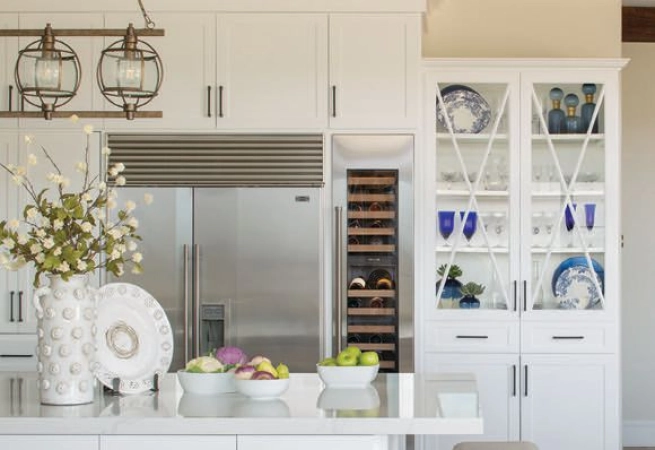 By teaming farmhouse elements with glamorous touches, this Rancho Santa Fe home provides harmonious living for its rock star residents.