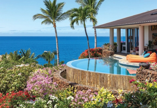 These luxe estates are the island gems of Hawaii's real estate scene.