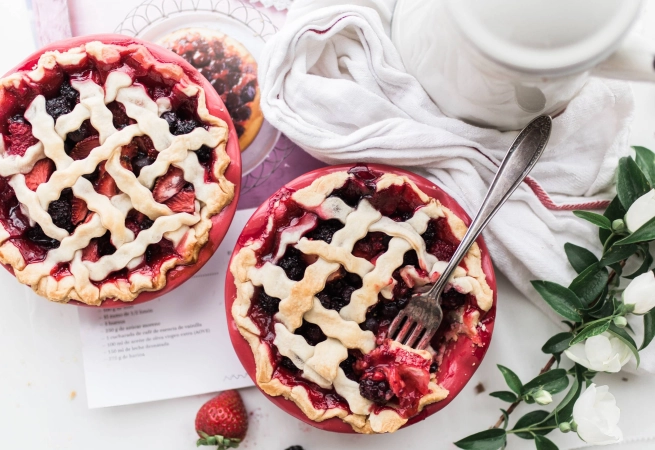 From apple to pecan, chocolate to pineapple, these six pie shops in Houston are serving world-famous slices you can't wait to try.