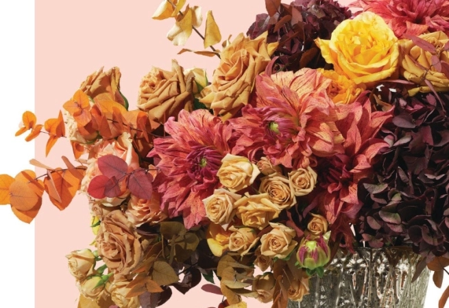 Stylish and seasonal, McQueens Flowers is ready to level up your holiday decor.