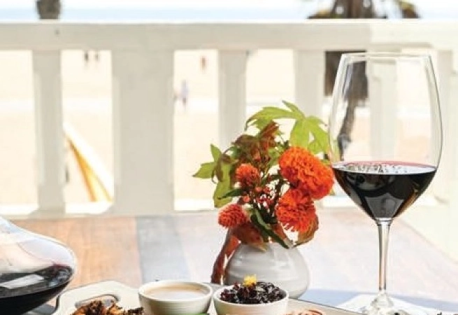 Make Thanksgiving a breeze this year with L.A.’s best gourmet Turkey Day spreads.