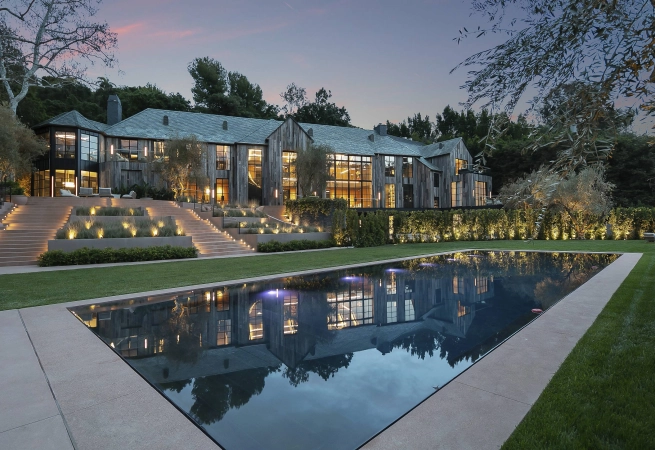 Exuding warmth amidst a tasteful, posh aesthetic, a Benedict Canyon home is for sale for $44.8 million that is truly one of a kind.