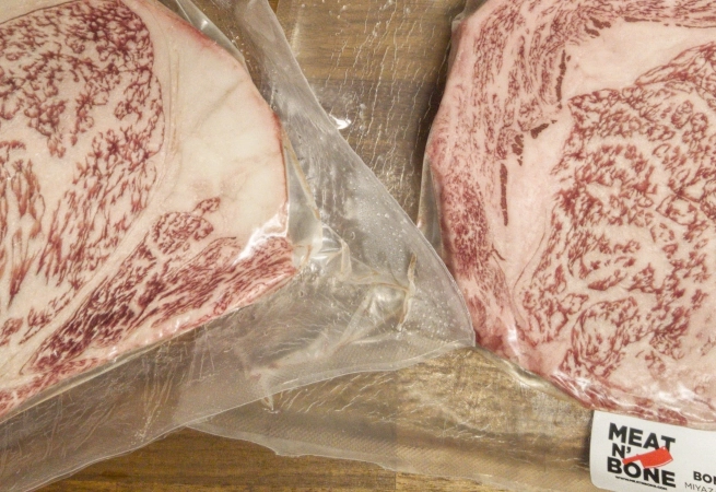 Best butcher shops to buy high-quality meat in Miami.