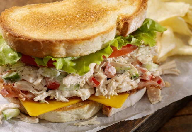 These Atlanta dining spots offer some of the best chicken salad recipes, with tasty add-ins and irresistible toppings.