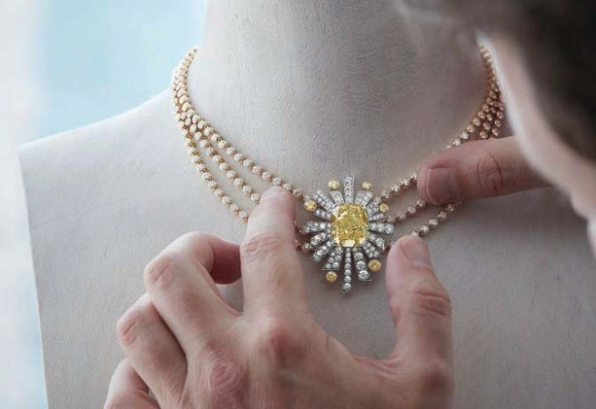 Chanel fine jewelry returns to 1932 and the results are as modern today as they were then.