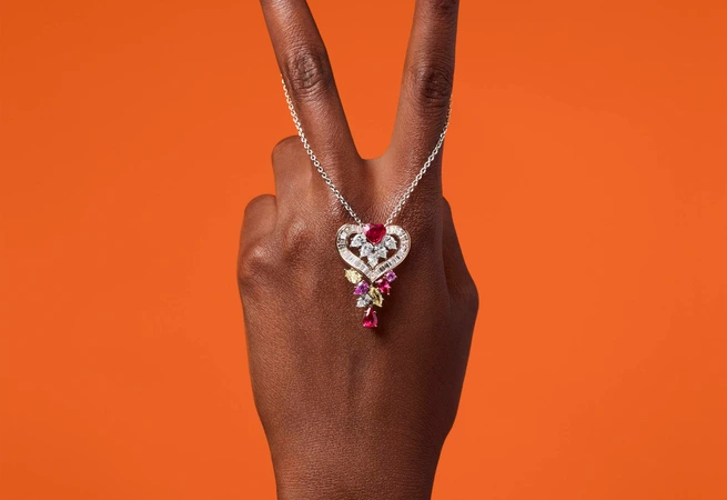 We all know love can be complex, but one thing is crystal clear: The latest offering from the House of Harry Winston is about as exuberant and filled with passion as it gets.