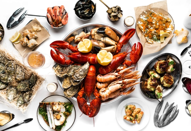Whether you're in the mood for oysters, shrimp, lobster or salmon—we've got you covered with 10 of the best seafood spots across the country.
