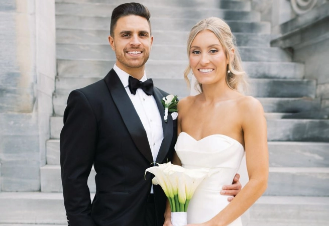 Jane and Bill celebrated their love with a wedding at The Franklin Institute. Photographed by Anthony Page