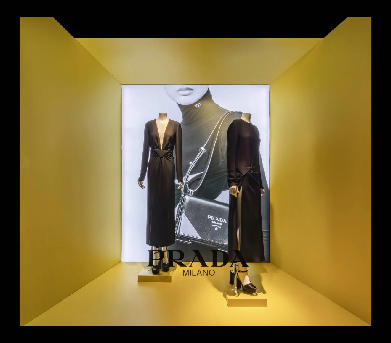 限定 PRADA 22AW Holiday Collection Shop Prada's 2022 Holiday Collection at Saks Fifth Avenue