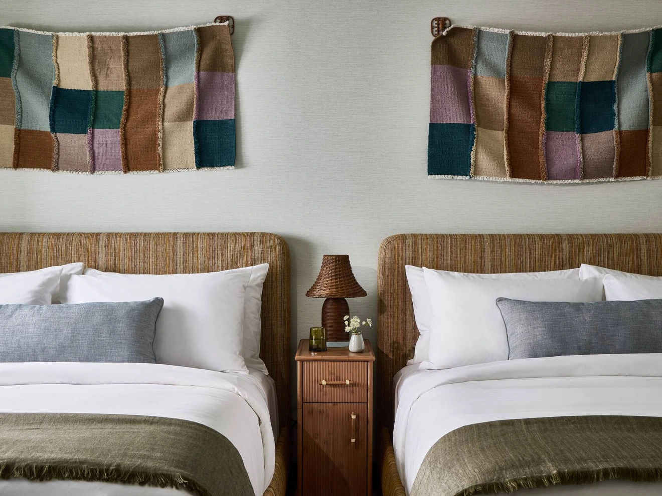 Hotel_Corduroy_-_Room_3_-_by_Matt_Kisiday