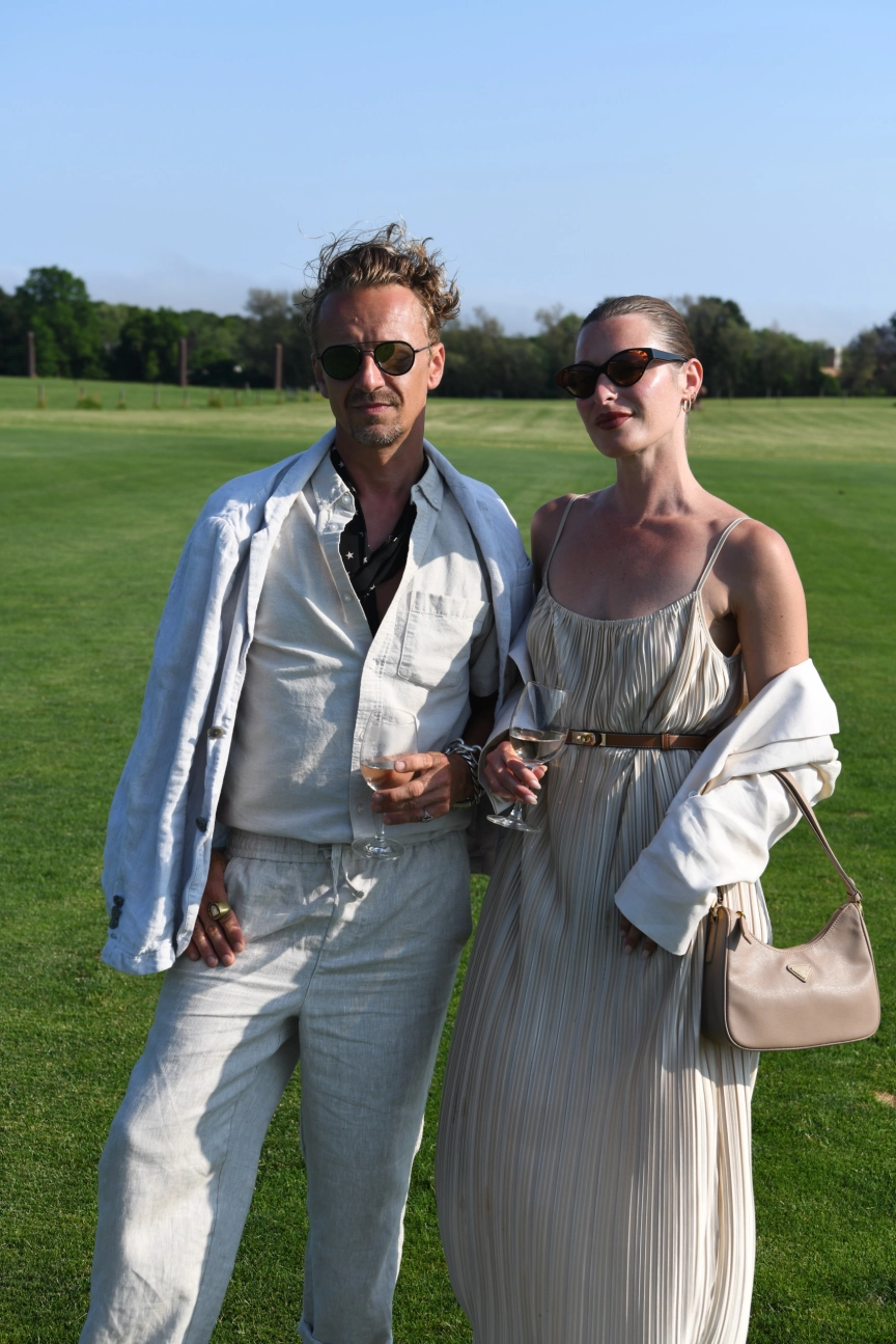 Lukas Machnik, Lindsay Bardwil
