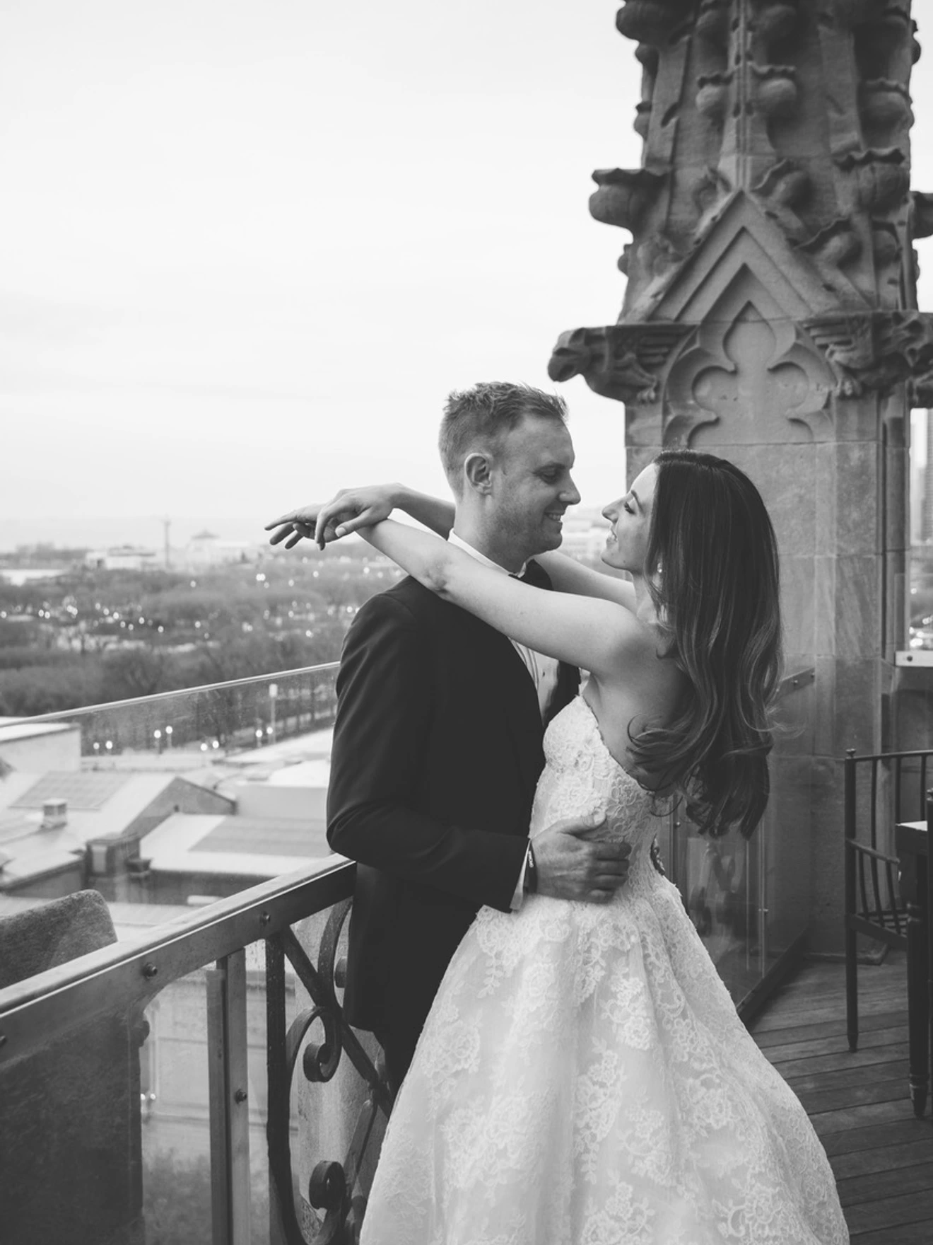chicago-based-fine-art-wedding-photographers-covering-couples-in-love