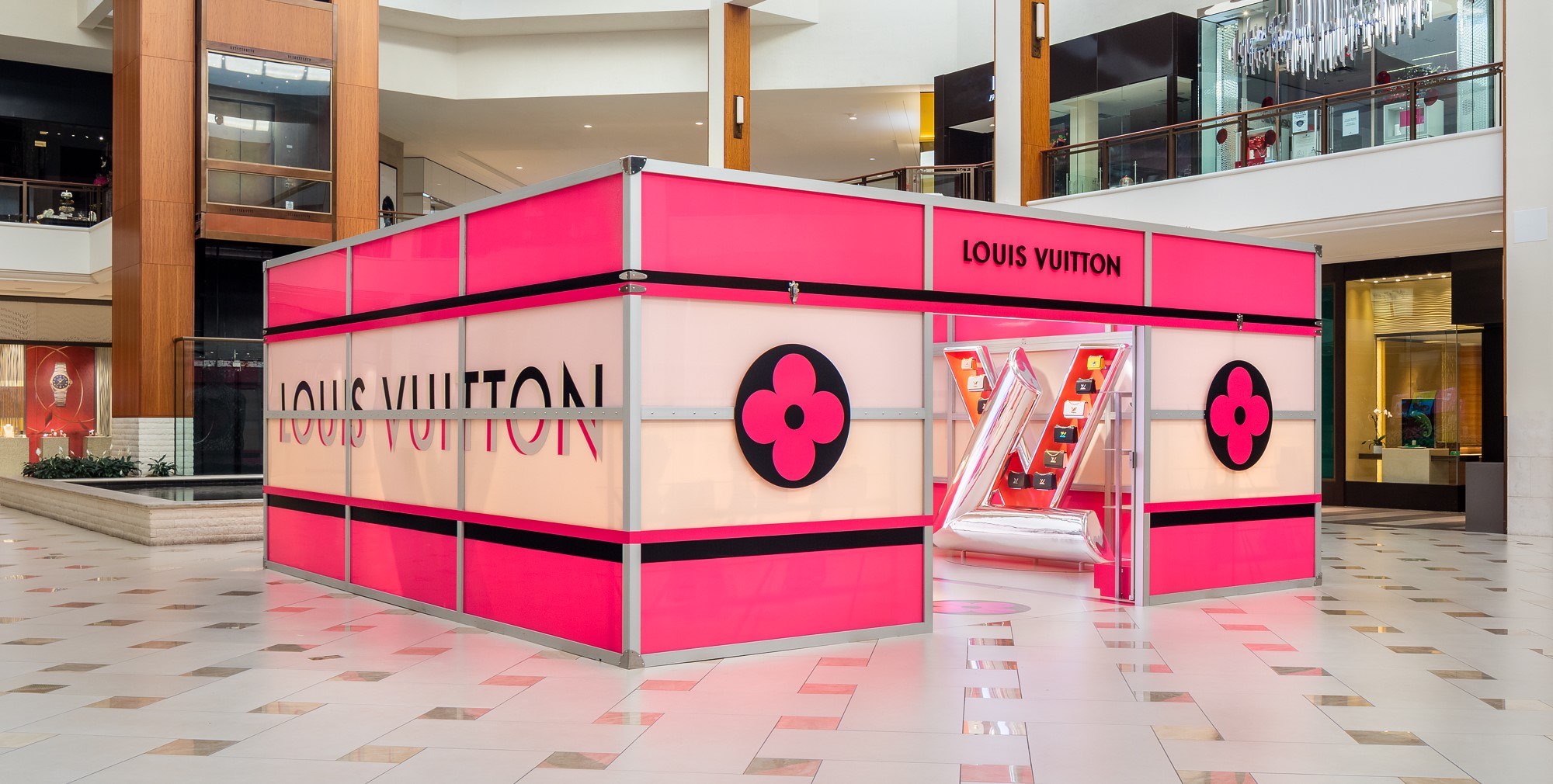 Louis Vuitton's Twist Cube Pop-Up at Aventura Mall